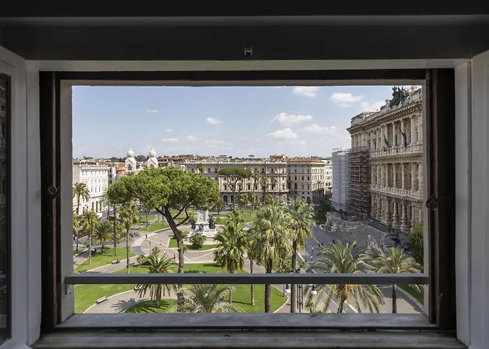 Corte By Hili Рим